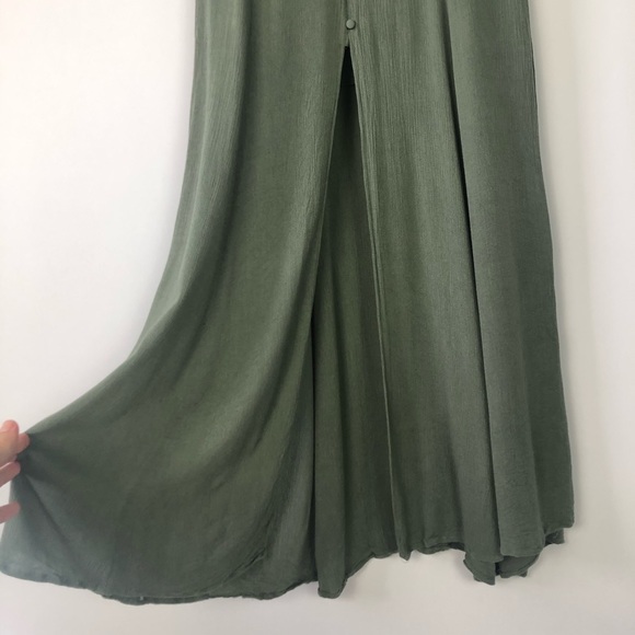 Re:Named | Moss Green T Back Button Front Maxi Drs - Picture 9 of 15
